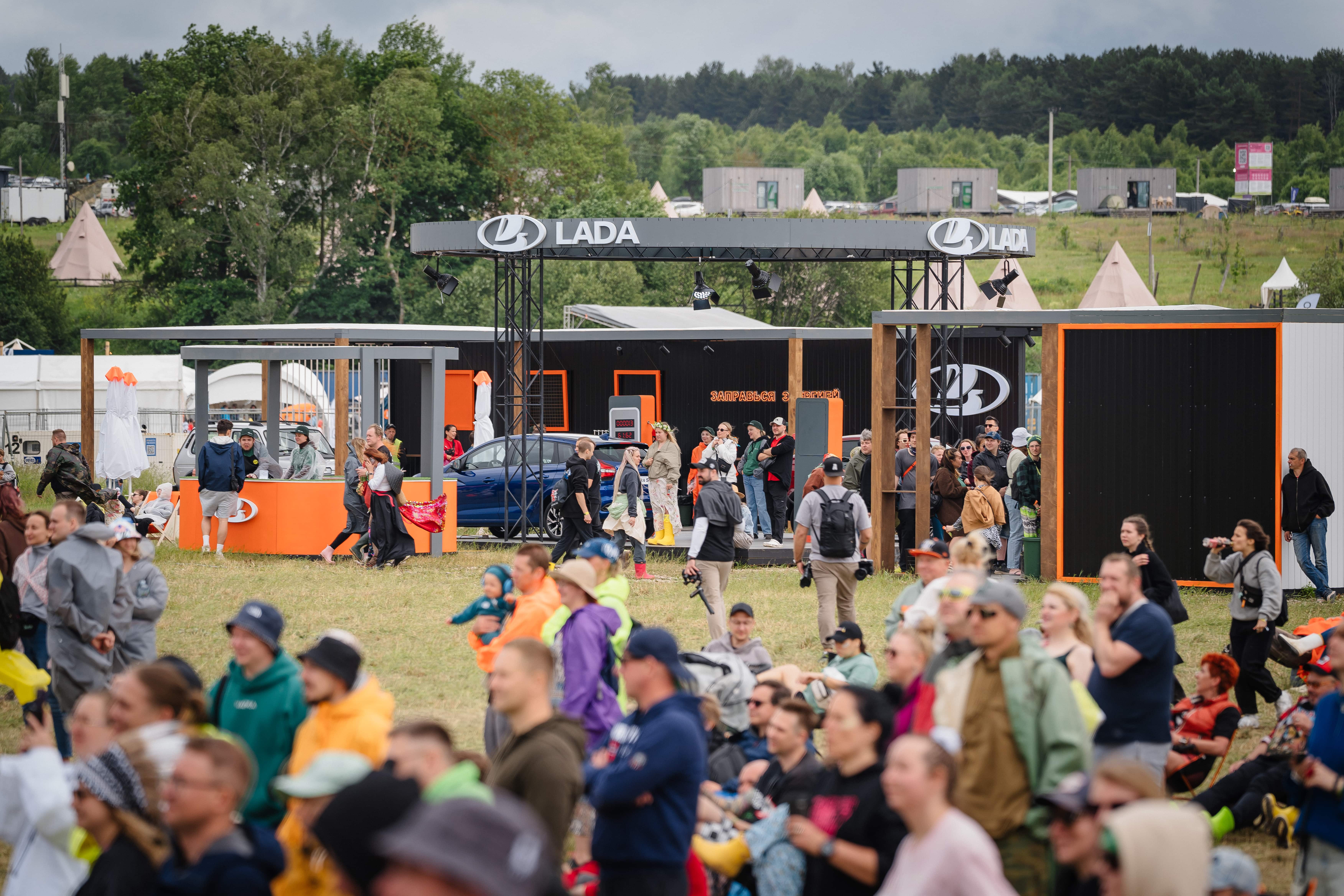 СТЕНД LADA